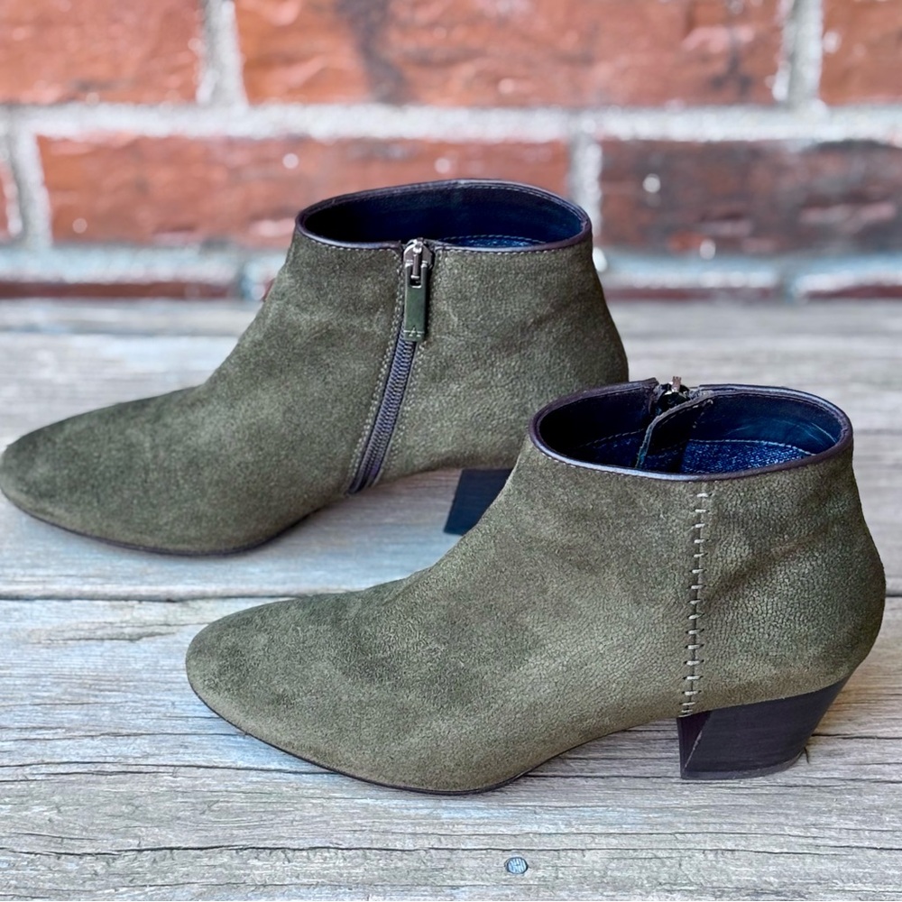 Aquatalia Suede Leather Olive Camo Zip Ankle Boots Booties Sz 7.5